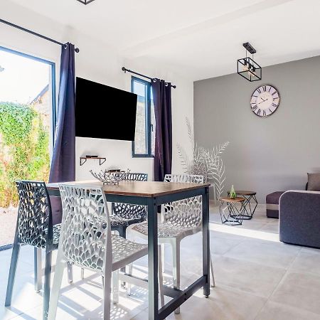 Fully Renovated House Only Few Minutes Walk Away From Ohama Beach Vierville-sur-Mer Exteriör bild
