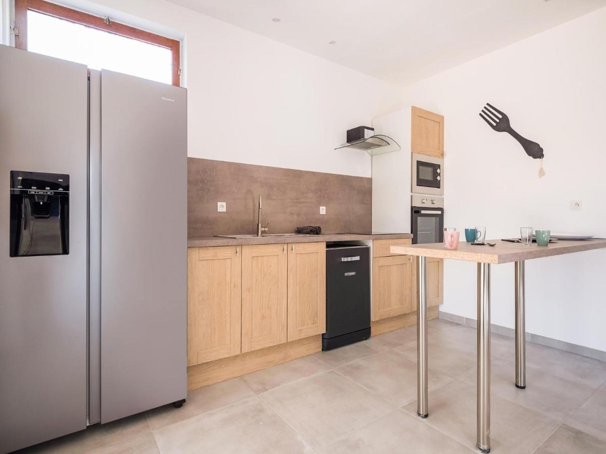 Fully Renovated House Only Few Minutes Walk Away From Ohama Beach Vierville-sur-Mer Exteriör bild